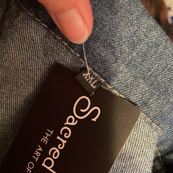 XXL.  NWT.  Jean Jacket by Sacred Threads.  BL/RD7.  219555 - Picture 4 of 5